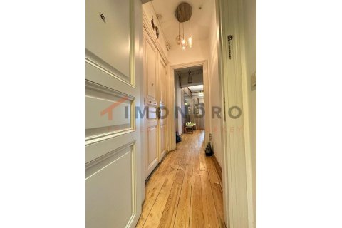 3+1 Apartment in Beyoglu, Turkey No. 21432 14