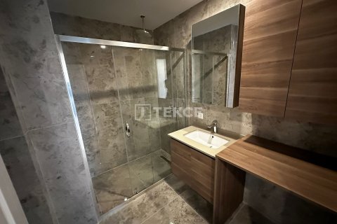 3+1 Apartment in Istanbul, Turkey No. 21430 16