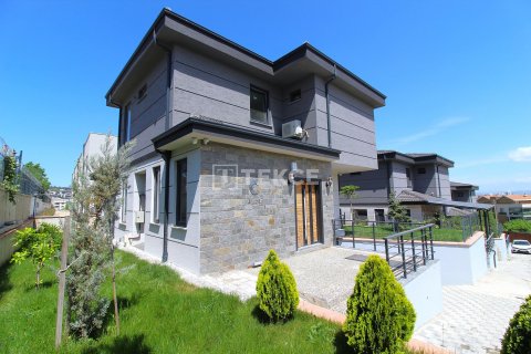 4+1 Villa en Bursa, Turkey No. 21428 1