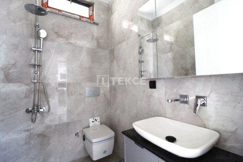 4+1 Villa in Bursa, Turkey No. 21428 21