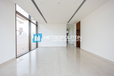 5 bedrooms Villa in Abu Dhabi, UAE No. 74414 13