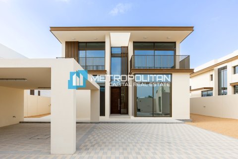 5 bedrooms Villa in Abu Dhabi, UAE No. 74414 1