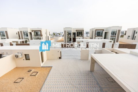 5 bedrooms Villa in Abu Dhabi, UAE No. 74414 26