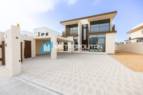 5 bedrooms Villa in Abu Dhabi, UAE No. 74414 25