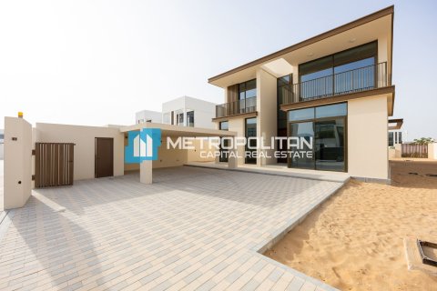 5 bedrooms Villa in Abu Dhabi, UAE No. 74414 24