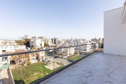 3 dormitorios Penthouse en Larnaca, Cyprus No. 74525 5