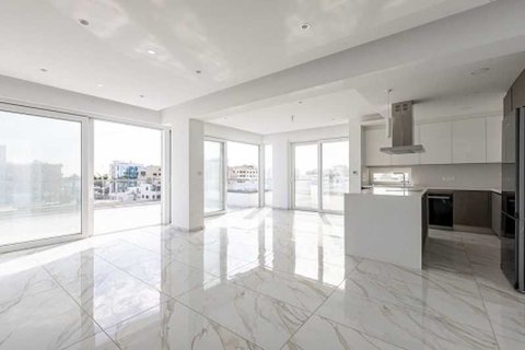 3 dormitorios Penthouse en Larnaca, Cyprus No. 74525 9