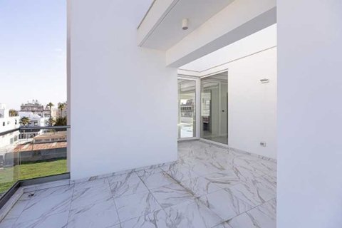 3 dormitorios Penthouse en Larnaca, Cyprus No. 74525 6