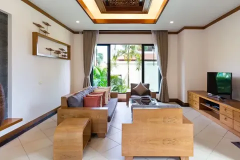 5 bedrooms Villa in Phuket, Thailand No. 2739 18