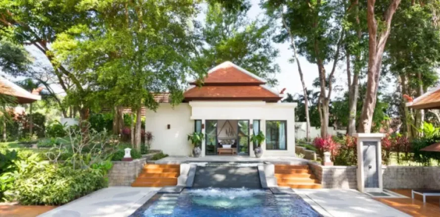 4 bedrooms Villa in Phuket, Thailand No. 2740