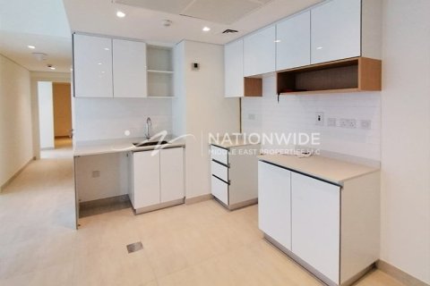 2 bedrooms Apartment in Al Reem Island, UAE No. 3981 7