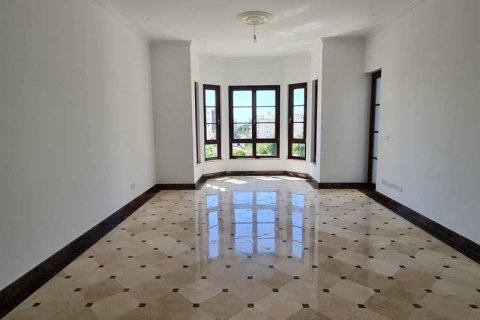 3 bedrooms Apartment in Germasogeia, Cyprus No. 33107 2