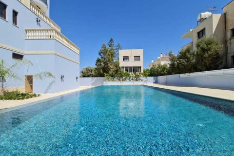 3 bedrooms Apartment in Germasogeia, Cyprus No. 33107 3