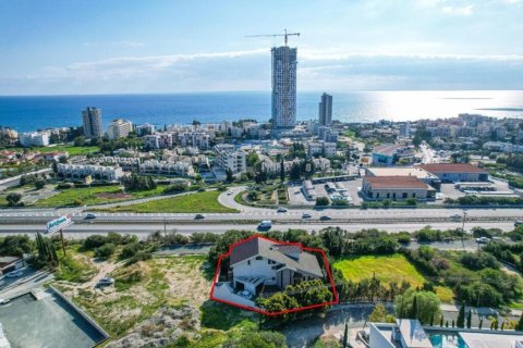 322m² Villa à Limassol, Cyprus No. 47582 1