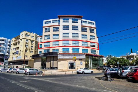 265m² Commercial property in Nicosia, Cyprus No. 47583 4