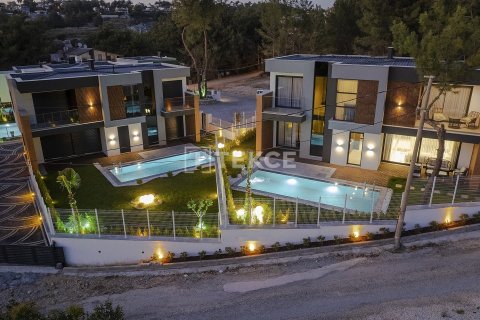 4+1 Villa à Kusadasi, Turkey No. 21749 3