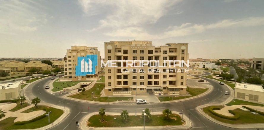 2 dormitorios Apartment en Baniyas, UAE No. 42270