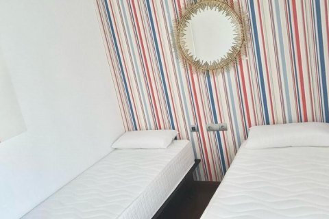 3 dormitorios Apartment en Cortes (San Pedro De Alcantara), Spain No. 27349 2