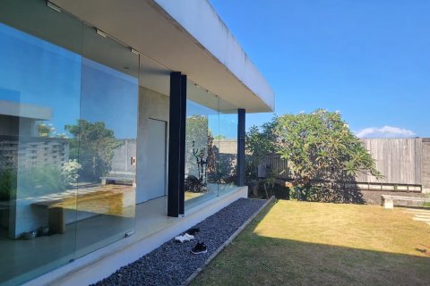 4 bedrooms Villa in Nusa Penida, Indonesia No. 70948 7