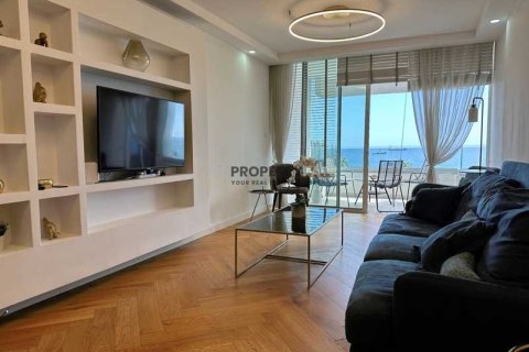 3 dormitorios Apartment en Limassol, Cyprus No. 65701 1