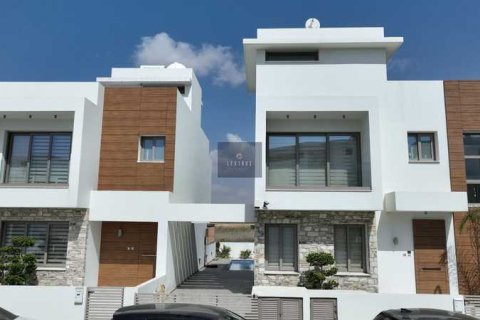 4 dormitorios Villa en Larnaca, Cyprus No. 74508 1