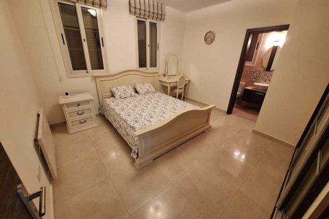 4 bedrooms Villa in Pegeia, Cyprus No. 74511 8