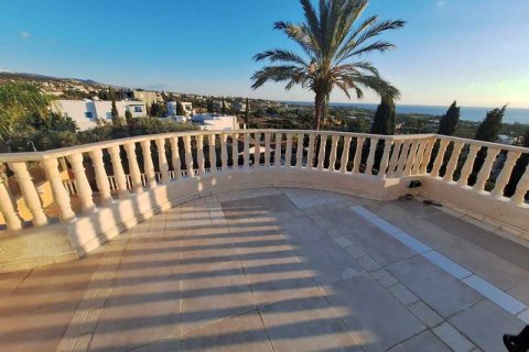 4 bedrooms Villa in Pegeia, Cyprus No. 74511 13