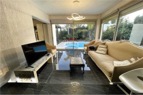 6 bedrooms Villa in Limassol, Cyprus No. 29707 3