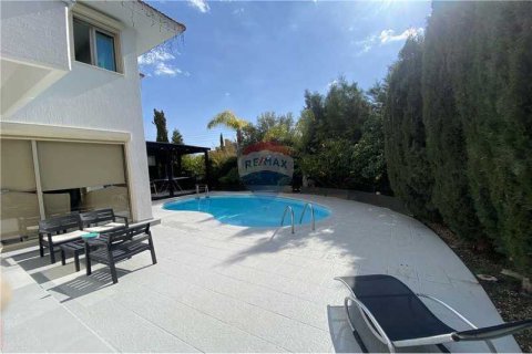 6 bedrooms Villa in Limassol, Cyprus No. 29707 16