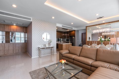 3 bedrooms Condo  in Bangkok, Thailand No. 429 5