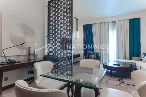 2 bedrooms Apartment in Abu Dhabi, UAE No. 3908 12