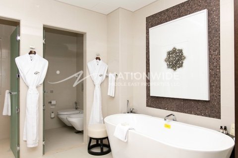 2 bedrooms Apartment in Abu Dhabi, UAE No. 3908 2