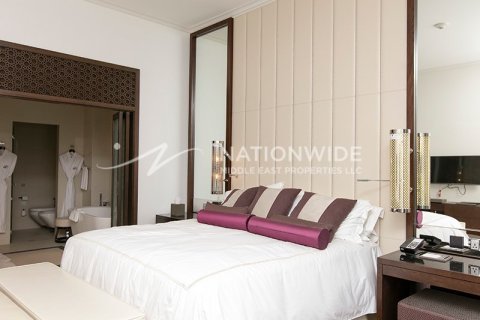 2 bedrooms Apartment in Abu Dhabi, UAE No. 3908 10