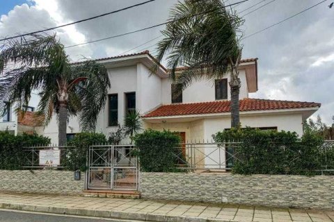 3 dormitorios House en Strovolos, Cyprus No. 28978 2