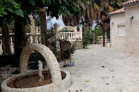 4 dormitorios Villa en Limassol, Cyprus No. 50682 1