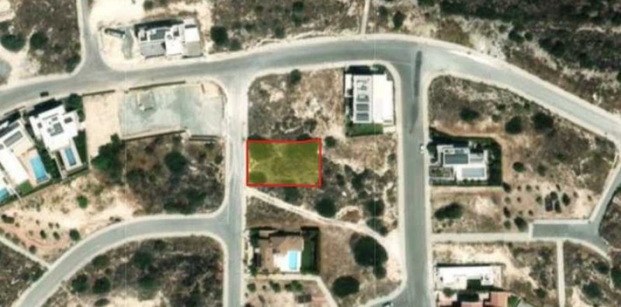 1678m² Land in Germasogeia, Cyprus No. 71722