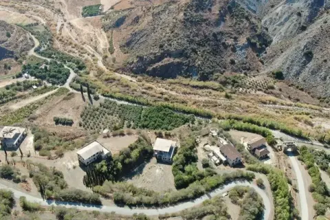 595810m² Land in Agia Varvara, Cyprus No. 71724 6