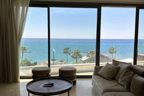 3 bedrooms Apartment in Limassol, Cyprus No. 46855 11