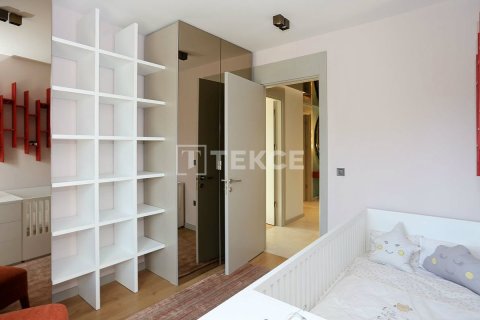 2+1 Apartment in Beylikduezue, Turkey No. 11769 17