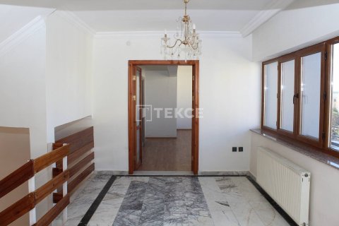 5+1 Apartment in Ankara, Turkey No. 11768 24