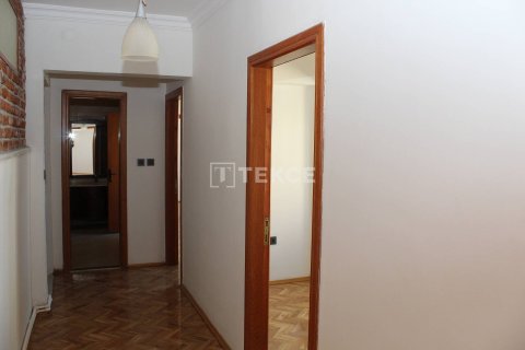 5+1 Apartment in Ankara, Turkey No. 11768 23