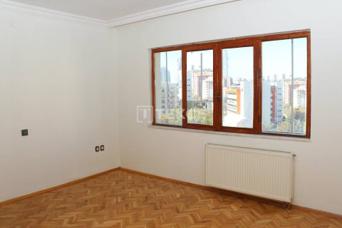 5+1 Apartment in Ankara, Turkey No. 11768 17