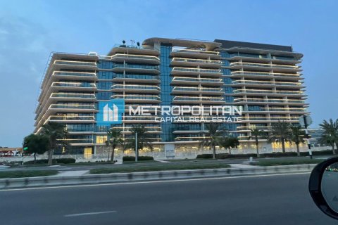 1 bedroom Apartment in Al Raha Beach, UAE No. 4279 2