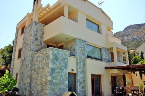 5 bedrooms Villa in Palaia Fokaia, Greece No. 59545 1