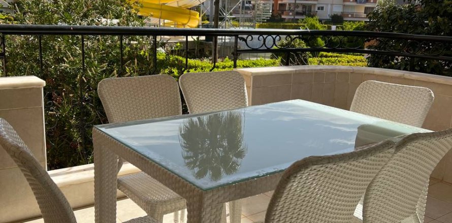 2+1 Apartment en Oba, Turkey No. 15605