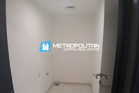 2 dormitorios Apartment en Al Reef, UAE No. 8204 6