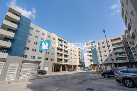 2 bedrooms Apartment in Al Reef, UAE No. 8204 1