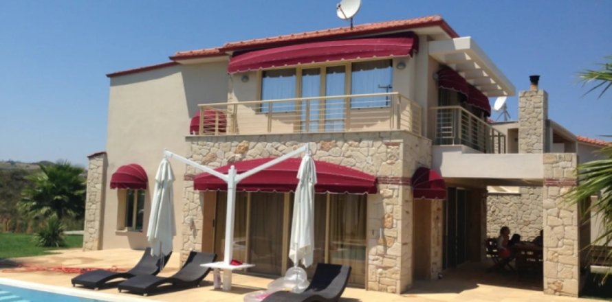 4 bedrooms Villa in Central Macedonia, Greece No. 48010