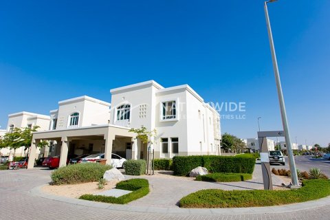 2 bedrooms Townhouse in Al Ghadeer, UAE No. 4429 1