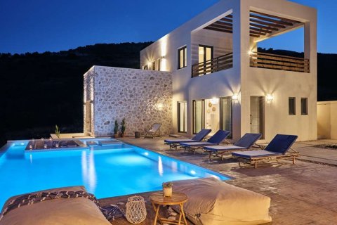 4 bedrooms House in Zakynthos, Greece No. 24719 1